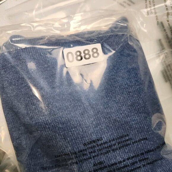 Mens LL Bean size L Large Blue Lambs Wool Sleeveless Sweater Vest - Picture 7 of 7